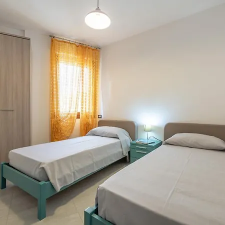 - Insel Sardinien 23208 Daire *